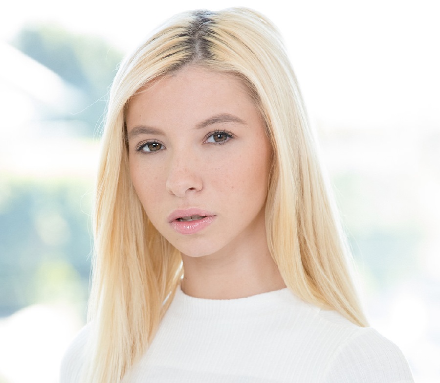Kenzie Reeves - shortest pornstars